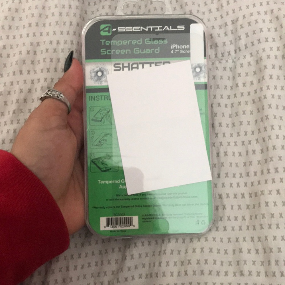 Screen protector - Picture 2 of 2
